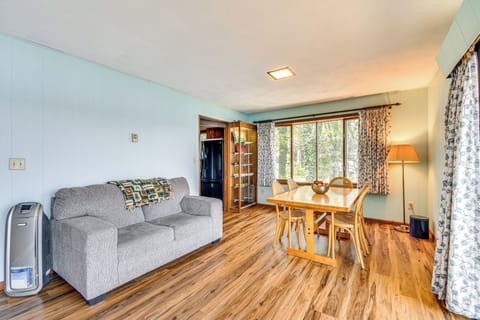 Dining Room | Dishware & Flatware