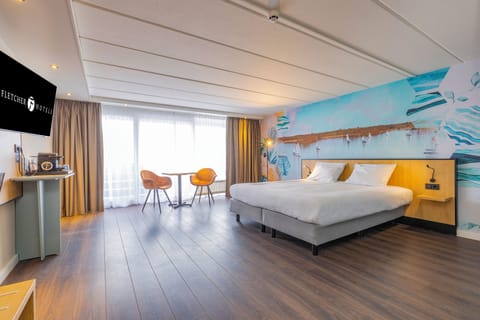 Unit with King size bed