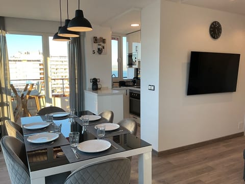 c3b32818-8f9e-4977-b6db-beac48b4b12a