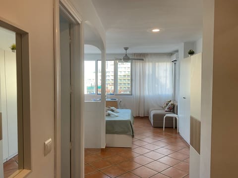 c761db25-18da-48b7-b527-121222eb1b23