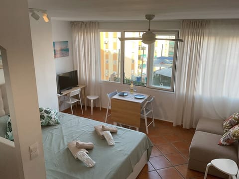 6d5ef51b-6006-4629-a86a-48764eae5a98