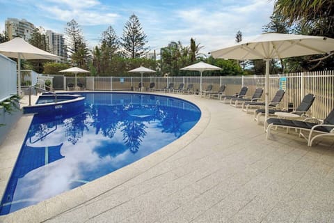 Soak up the Queensland sun by the resort’s sparkling outdoor pool, lined with sun loungers and umbrellas for the ultimate day of leisure.