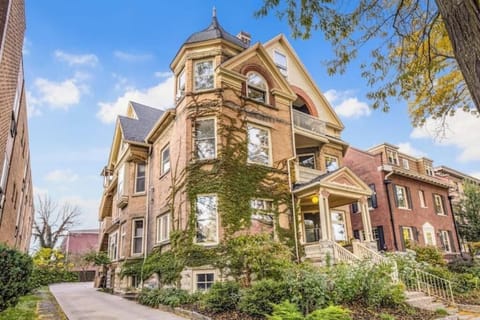 Stay in a historic Milwaukee mansion steps from the lakefront and nightlife