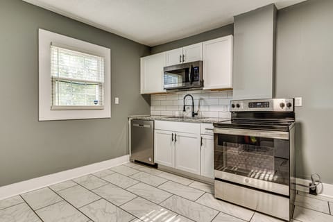 Kitchen | Cooking Basics | Keurig | 1st Floor