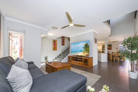 Living Area 1