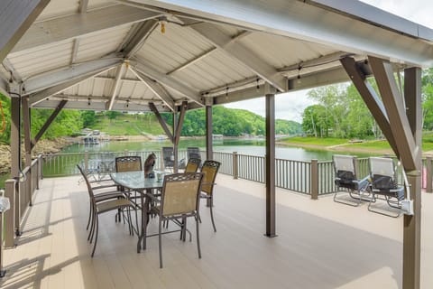 Doyle Vacation Rental | 7BR | 6BA | 5,500 Sq Ft | Steps Required