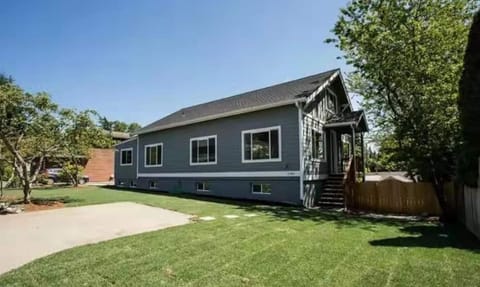 The overall appearance of the house
房子的整体外观