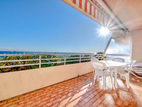 Studio for 6 people, sea view, Wi-Fi Apartment in Roquebrune-Cap-Martin