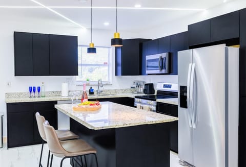 3070281b-2d34-4aad-b6c2-f3f5f2c5165b