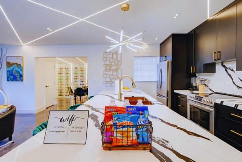 132ef07c-07d6-45b2-a8c8-b54041a56edb