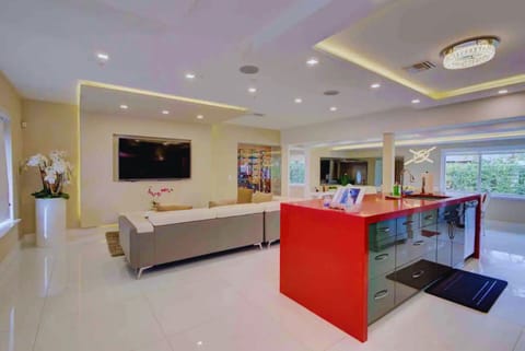 91882aff-cba8-4914-9b46-b4235f461487