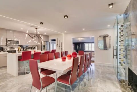 8db78b65-99cc-4d52-b55a-63eed374b410