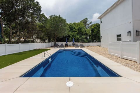 Brand New Pool!
