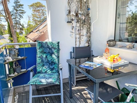 Furniture, Chair, Outdoor Furniture, Table, Outdoor Table, Flowerpot, Shade, Houseplant, Patio, Balcony
