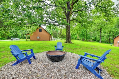 Cave City Vacation Rental | 2BR | 1.5BA | 1,200 Sq Ft | Steps to Enter