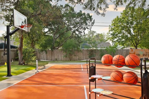 Shoot some hoops or rally on the pickleball court—our sportscourt is ready for your next friendly game or fierce competition!

