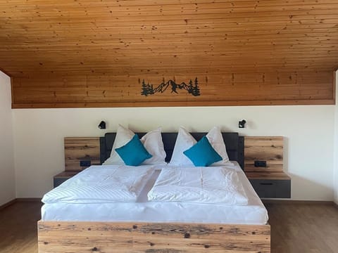 Ferienhaus Rotenbichler - Holiday home, bathroom, WC, 4 or more bedrooms House in Schladming