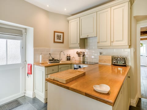 Kitchen | Barngarth, Cartmel