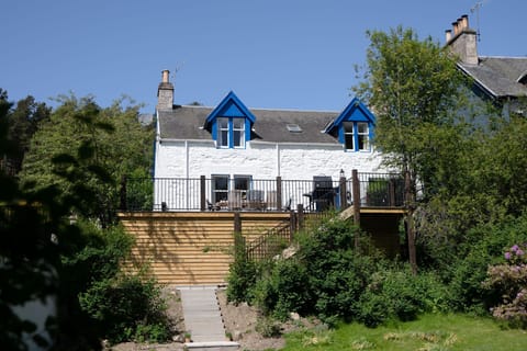Spey Cottage external of back of house from garden