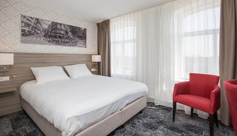 Unit with Two Twin size beds