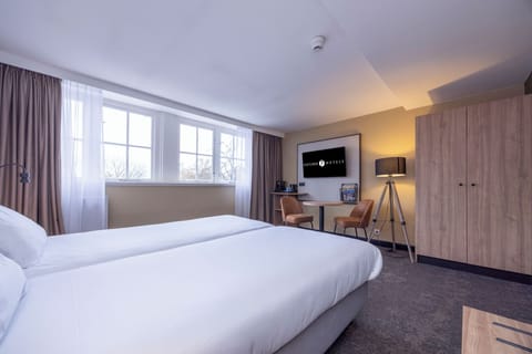 Unit with 2 Twin size beds