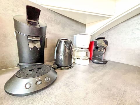 Shrub, Residential Area, Home, Estate, Garden, Lawn, Landscaping, Yard, Mansion, Villa