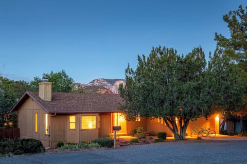 Full two-car garage, fenced backyard, large deck and hammock. 