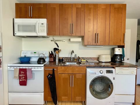 Kitchen with washer/dryer combo