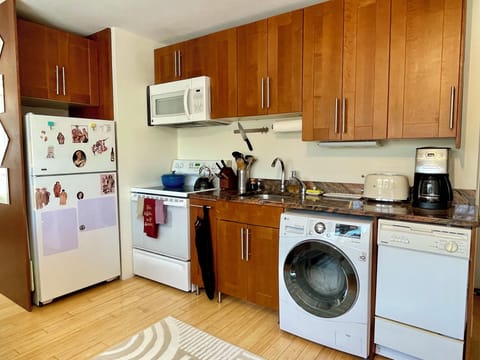 Kitchen with washer/dryer combo
