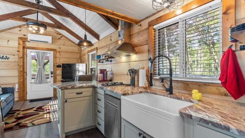 Well-equipped kitchen with farmhouse sink