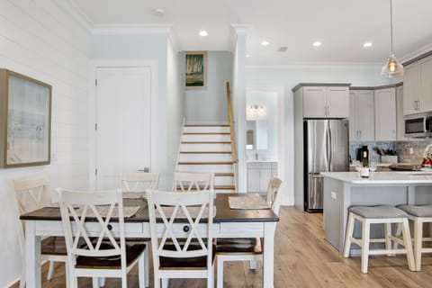 Spacious dining room with extra barstool seating