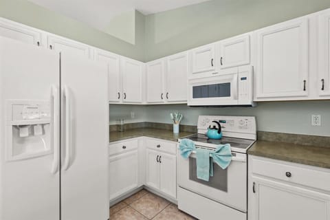 Kitchen | Snacks Provided | Coffee Maker