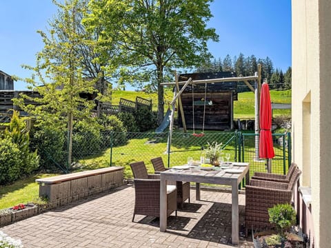 Furniture, Outdoor Furniture, Table, Chair, Outdoor Table, Garden, Shade, Backyard, Kitchen & Dining Room Table, Yard