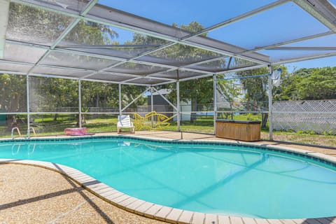 West Palm Beach Vacation Rental | 3BR | 2BA | 1,915 Sq Ft | Step-Free Access