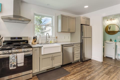 Kitchen | Cooking Basics | Complimentary Spices | 1st Floor