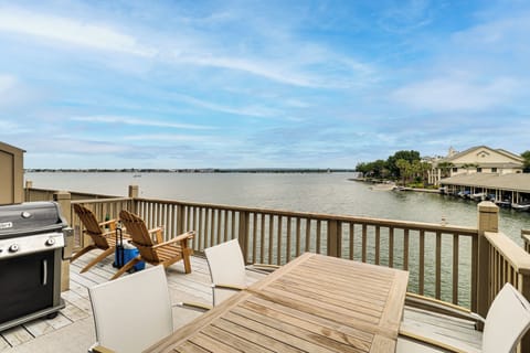 Horseshoe Bay Vacation Rental | 3BR | 3.5BA | 1,796 Sq Ft | Stairs Required