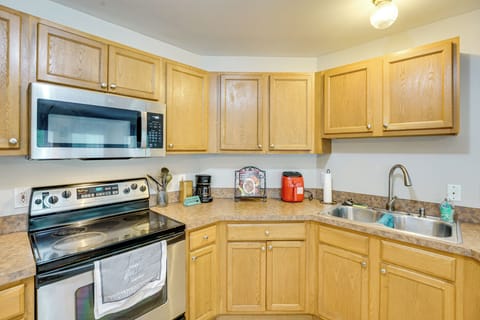 Kitchen | Cooking Basics | Drip Coffee Maker | Main Floor