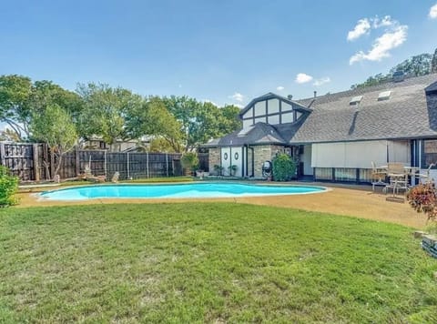 Plunge into your private retreat and soak up the sun