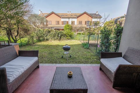 Giardino con Barbecue (1)
