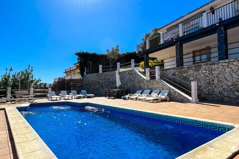 Holiday Home Swimming Pool