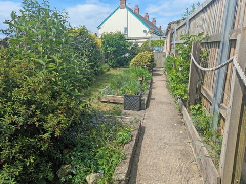 Garden | Trinity Cottage, Abergavenny