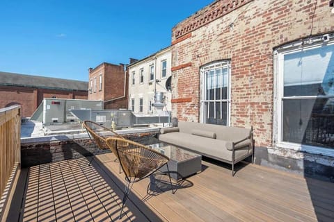 Dine or relax outside while soaking in the city atmosphere

