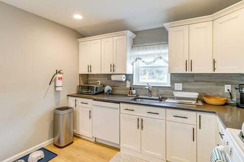 Kitchen | Cooking Basics | Keurig Coffee Maker