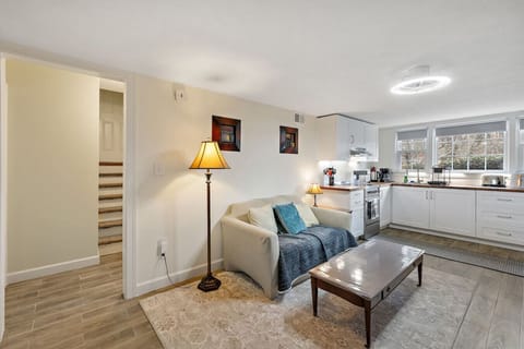 Designed for flexibility — perfect for both productivity and downtime.