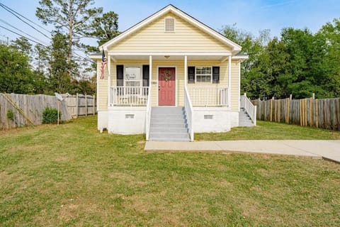 Exterior/view from the road