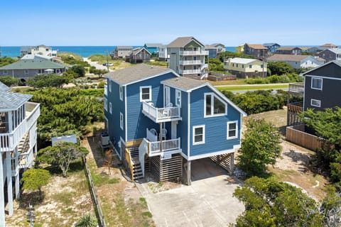 SN2923: RoSea Retreat | Front Exterior