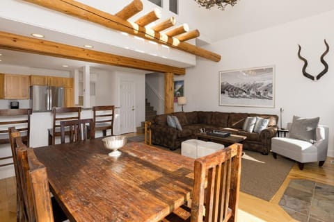 Indoors, Furniture, Table, Building, Living Room