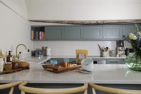 The Barley Apartment at Cowley House Kitchen - StayCotswold