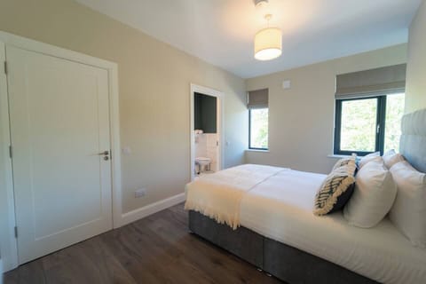 6fa098fd-a359-41f3-abaf-7f2fb5115433