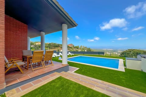 Holiday Home Swimming Pool